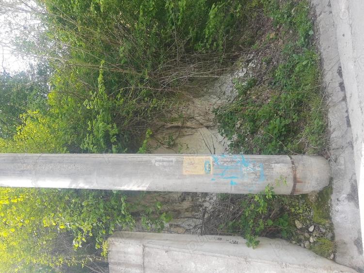 Teren de 2200 mp, în Vlădești