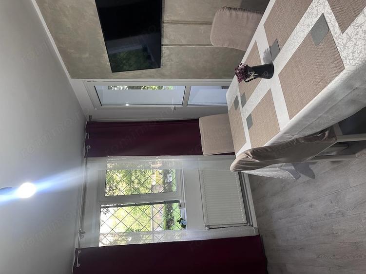 Apartament cu 4 camere decomandat în Titan