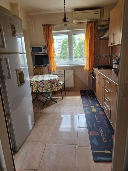 Apartament cu 2 camere semidecomandat în Lizeanu