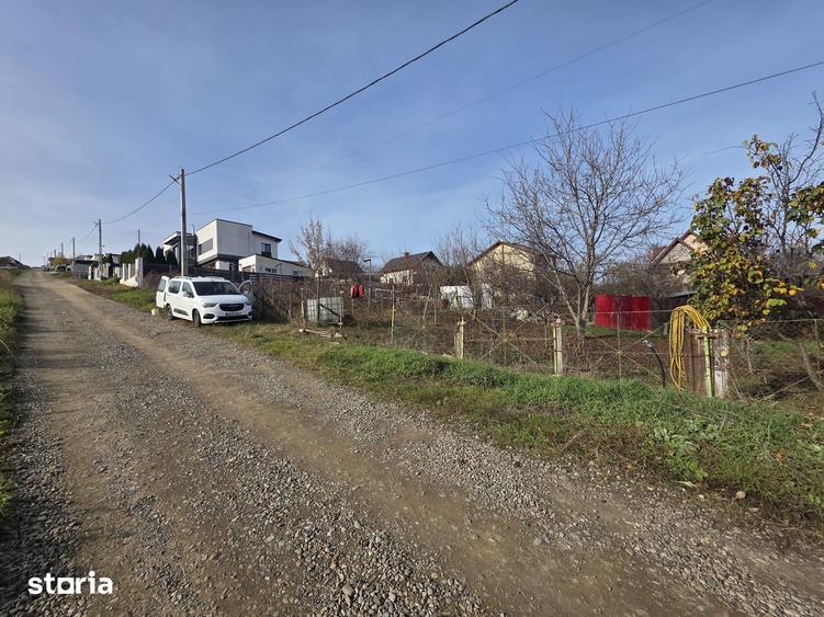 Teren de 600 mp, în Rediu