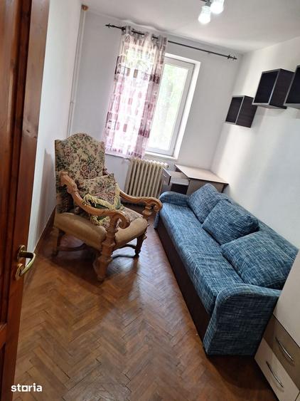 Apartament cu 4 camere decomandat în Tomis Nord