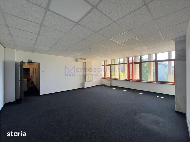 Spațiu comercial, de 100 mp, în Palat