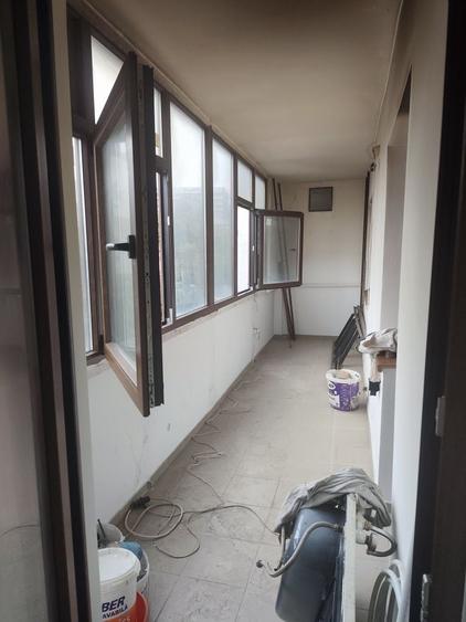 Apartament cu 2 camere decomandat în Nicolina