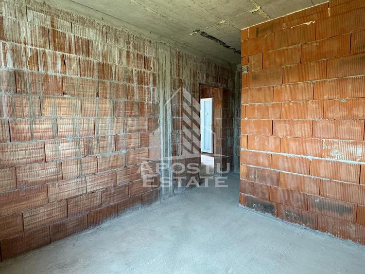 Duplex cu 3 camere cu Canalizare în Urseni