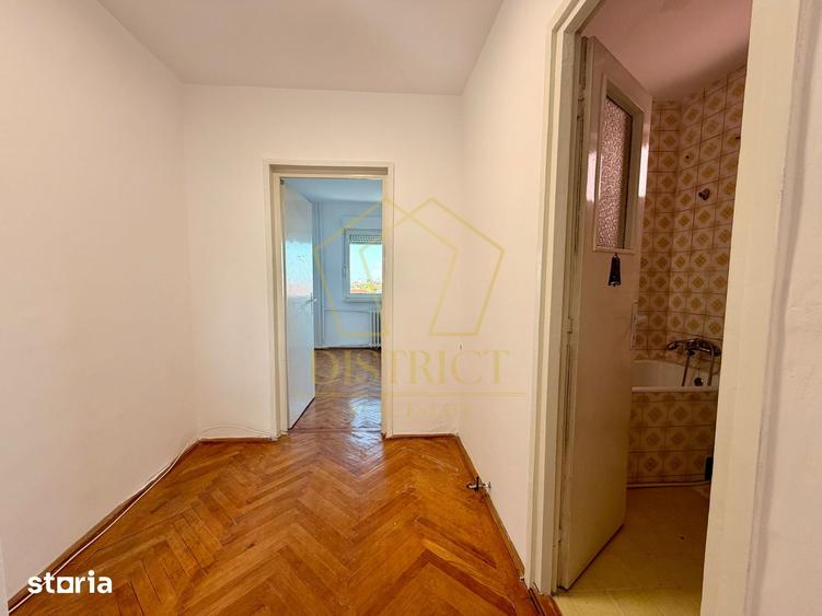 Apartament cu 3 camere semidecomandat în Take Ionescu