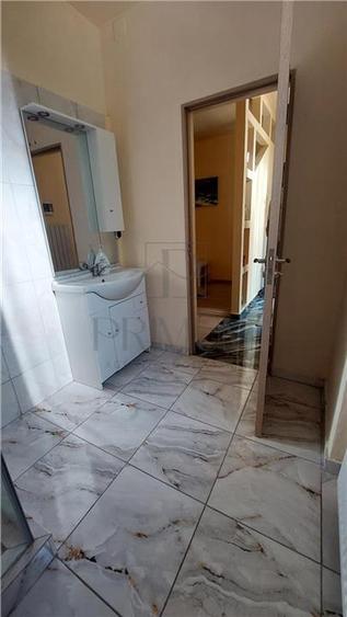Apartament cu 3 camere semidecomandat în Iosefin