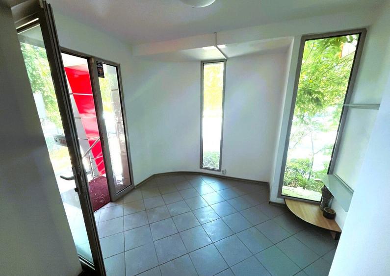 Vindem spatiu comercial str ISACCEI - 3