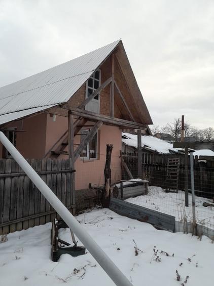 Vand sau inchiriez casa cu anexe - 2