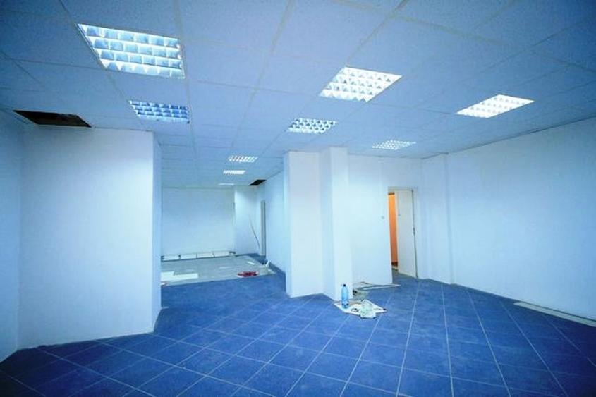 Spatiu cu vad 65mp Drumul Taberei piata - 2