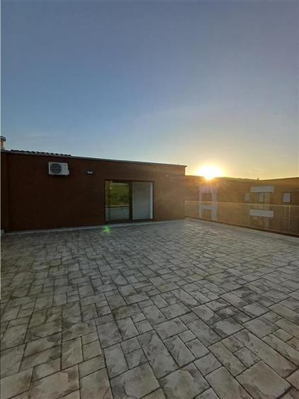 Locuinta cu 4 camere pentru un proprietar cu imaginatie - 4