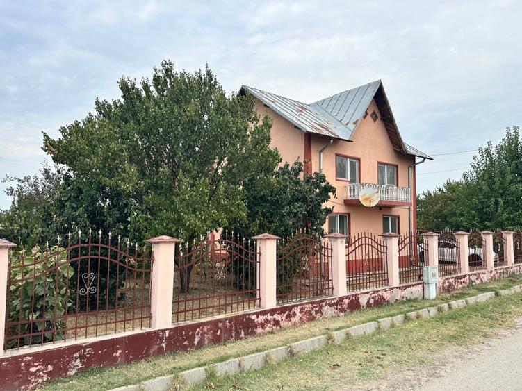 Oportunitate: Casa P+1 constructie dupa 2006 structura beton, curte foarte mare - 2