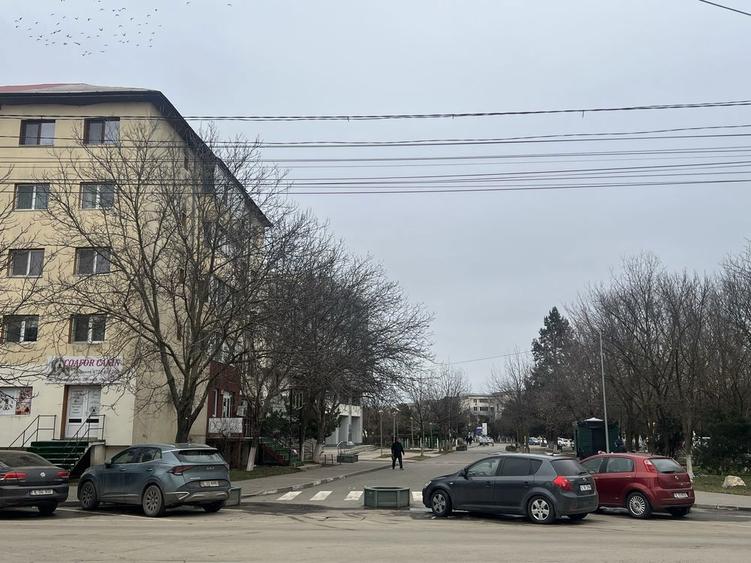 De inchiriat spatiu comercial in centrul orasului urziceni - 1