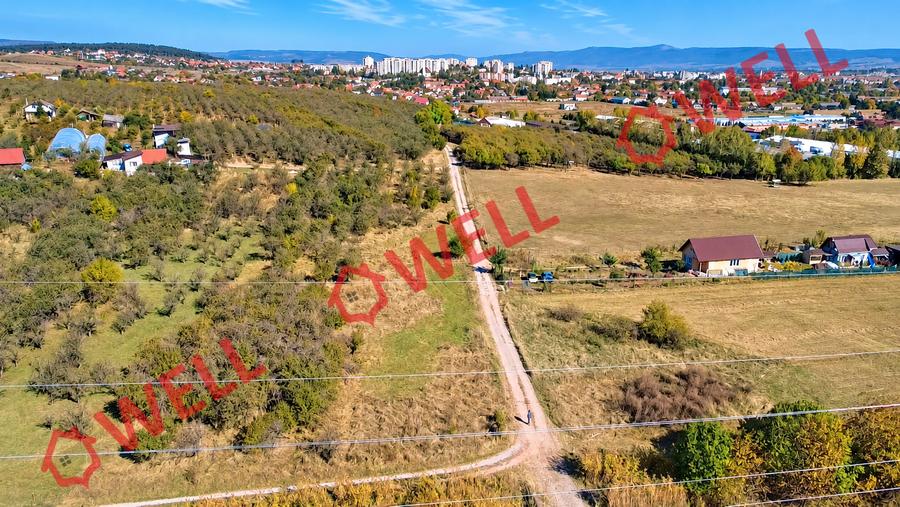 Teren extravilan de 950 mp, în Nord