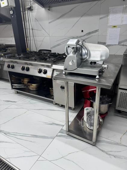 DE VANZARE AFACERE RESTAURANT , CU LOCATIEINCHIRIATA IN SEBASTIAN PROSPER MALL - 13