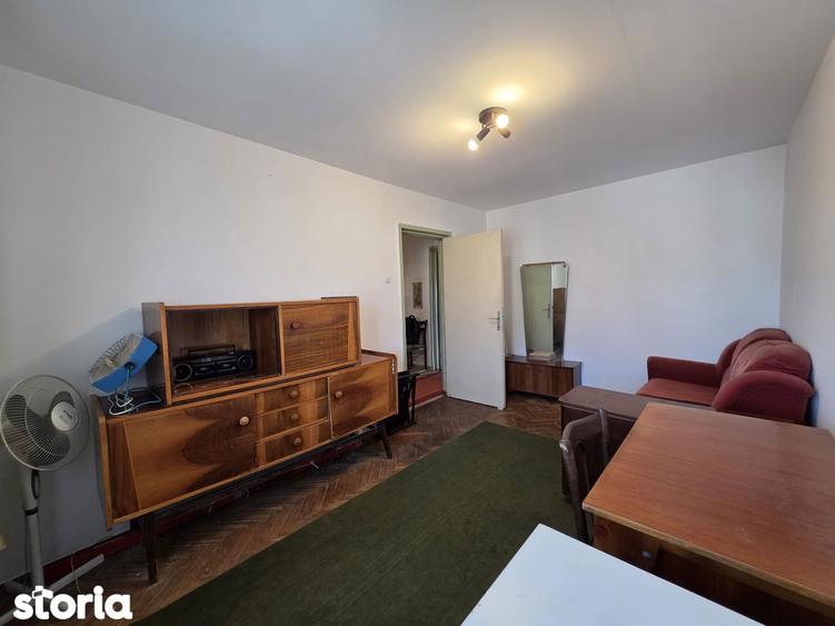 Apartament 2 camere decomandat situat Deva, strada Mara?ti etaj 4 - 7