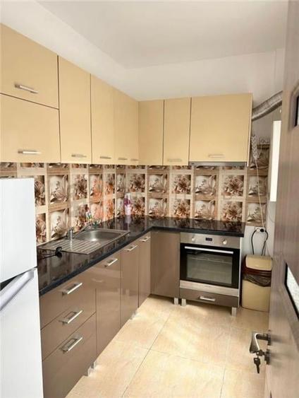 Garsoniera cf 1 decomandata zona  Centru - 1