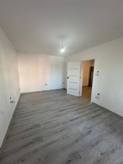 Apartamen 2 camere Vasile Aaron complet renovat - 7