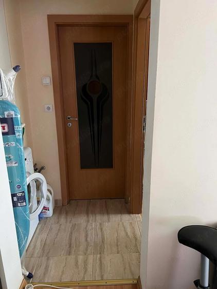 De vanzare apartament 2 camere Re?i?a - 4