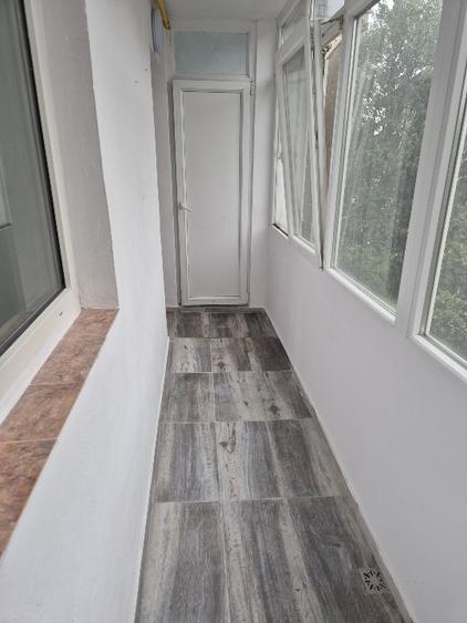 Apartament cu 3 camere decomandat în Micro 4