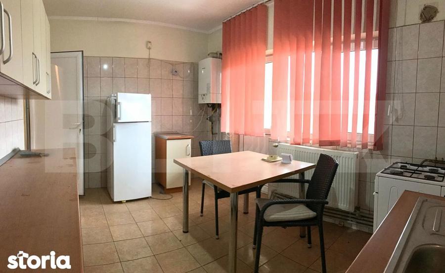 Casa de vanzare, 354 mp, zona Titu - 13