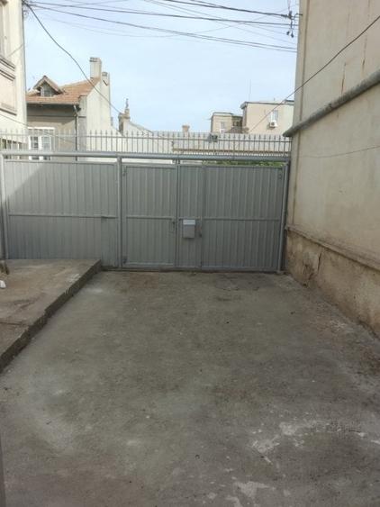 Casa caramida, cu curte, zona centru - 14