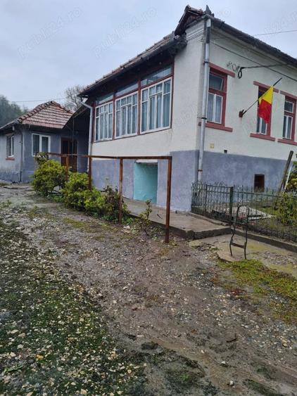 vand casa la tara - 3