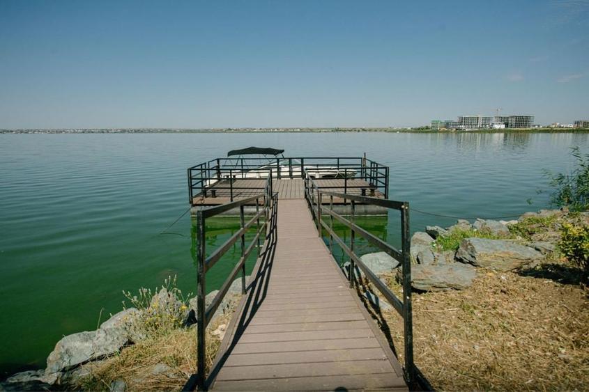 Astoria residence lake !! - 3