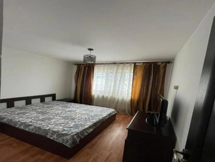 1 camera in zona Medicinei - 2