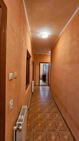 DEMOCRATIEI-Value Center-casa 259 mp , ter 532mp - 249000 euro - 17