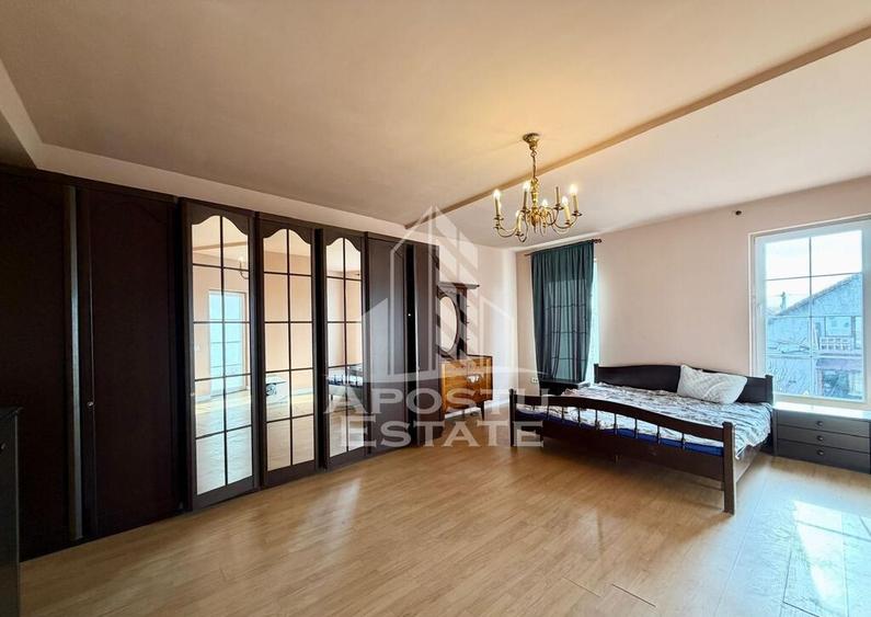 Jumatate de Duplex, 5 camere, 4 bai, PetFriendly, curte, ... - 13