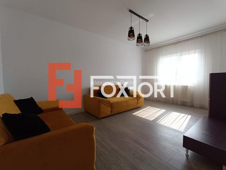Apartament cu 3 camere decomandat, mobilat în Soarelui