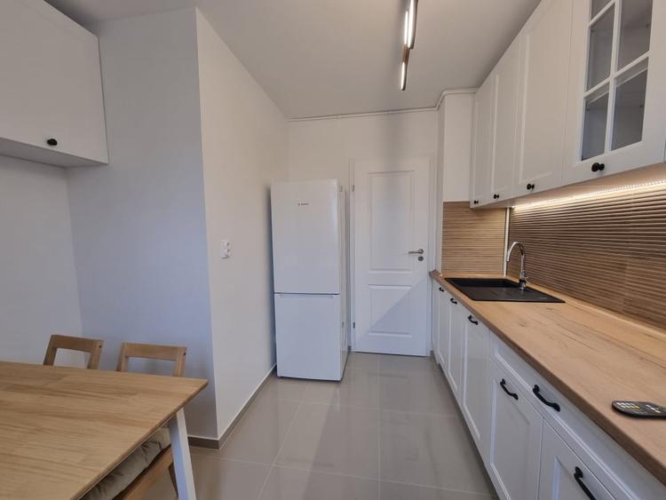 Apartament 3 camere metrou 1 Dec 1918 - 13