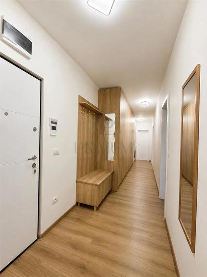 Apartament cu 3 camere în Aradului
