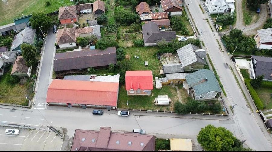 Vand casa la rosu , 160 m2, teren 250 m2 ,central,Gura Humorului - 2