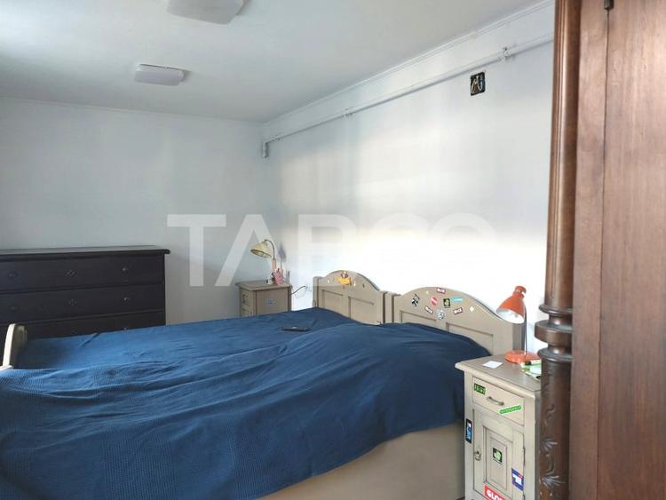 Apartament renovat 105mp 3 camere curte proprie 340mp in acte Cisnadie - 6