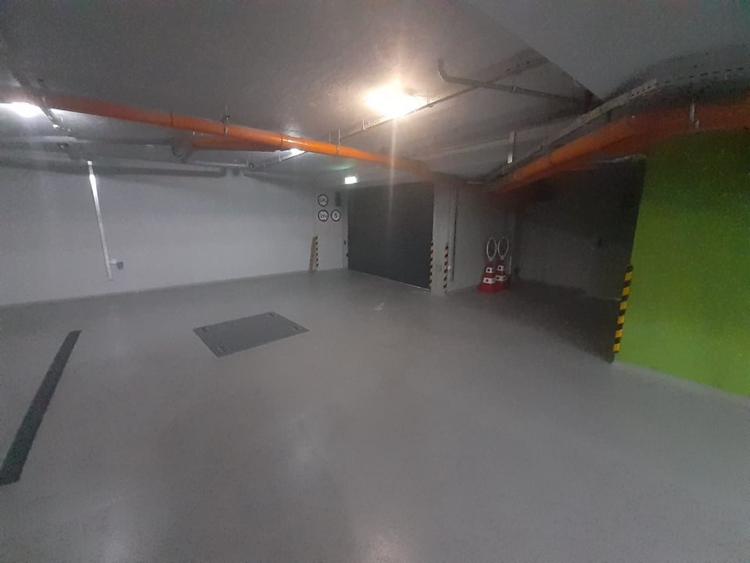 Spațiu comercial, de 200 mp, în Central