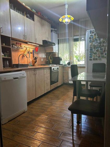 Vand apartament cu 4 camere - 5