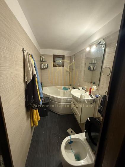 Stefan Cel Mare Maica Domnului  3 camere 1988 etaj5 pret 125000 eur - 1