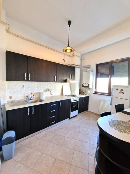 Ghencea Valea Oltului , 2 camere ,bloc nou-320 Euro - 1