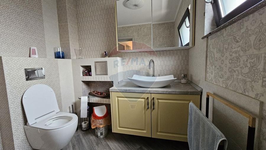 Casă / Vilă cu 7 camere si teren 1000 mp în zona Centrala-Suceava - 22