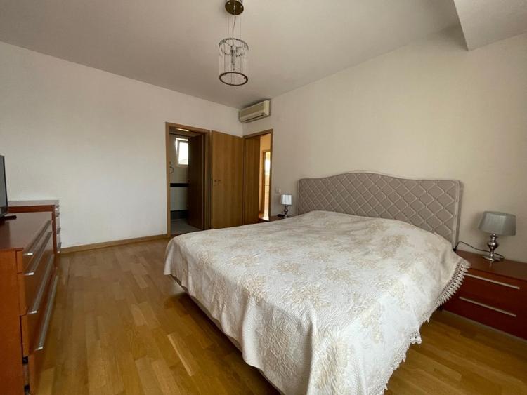 Apartament cu 5 camere si terasa spatioasa + 2 locuri de parcare - 7
