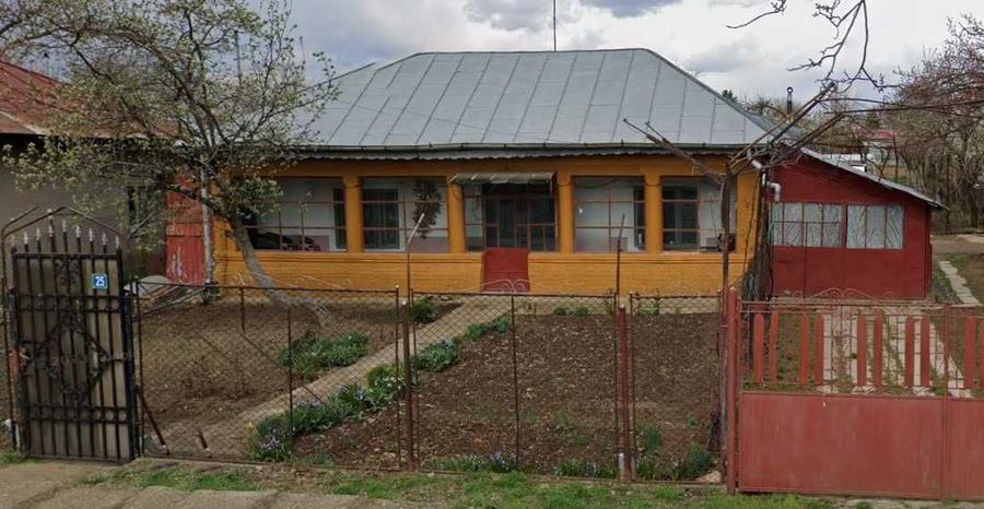 Casa + anexe + teren de vanzare Fundeni,Calarasi 1062mp , 25 km distanta de Bucuresti - 1