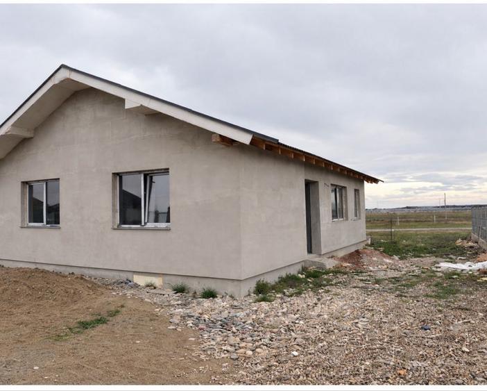 Doua case moderne de vanzare Cartier Tineretului, Sanmartin (Cihei - 2