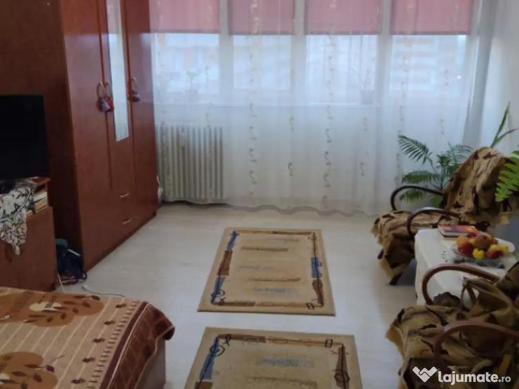 Garsoniera, 28 mp, Calea Bucuresti - 5