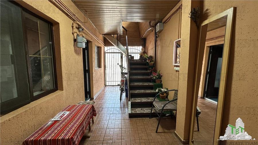 Casa individuala cu 8 camere in zona metrou Republica - 14