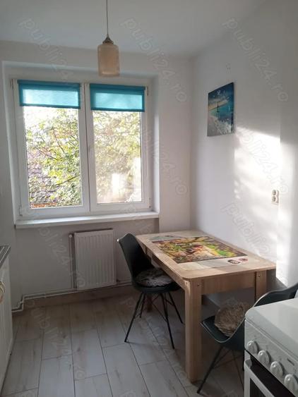 Inchiriez ap. 3 camere ultracentral - 2