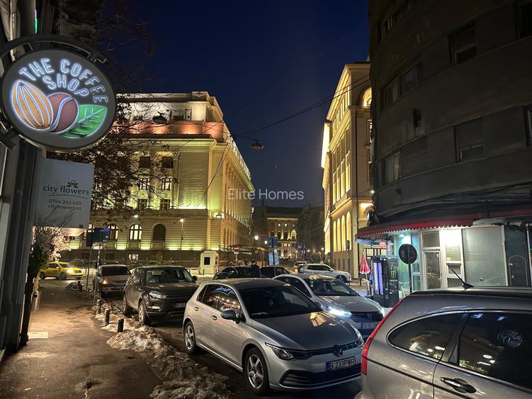 Apartament cu 7 camere semidecomandat în Universitate
