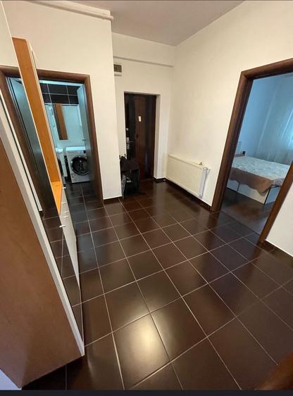 Apartament 3 camere Modern In zona Damaroaia cu loc de parcare - 5