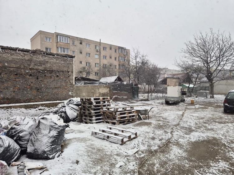 Teren intravilan 350 mp Cartier Tractoru Proprietar - 2