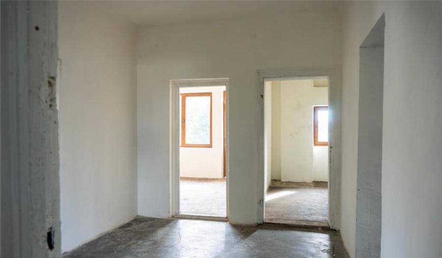 Proprietate mixta -spatiu comercial +rezidenta - 16